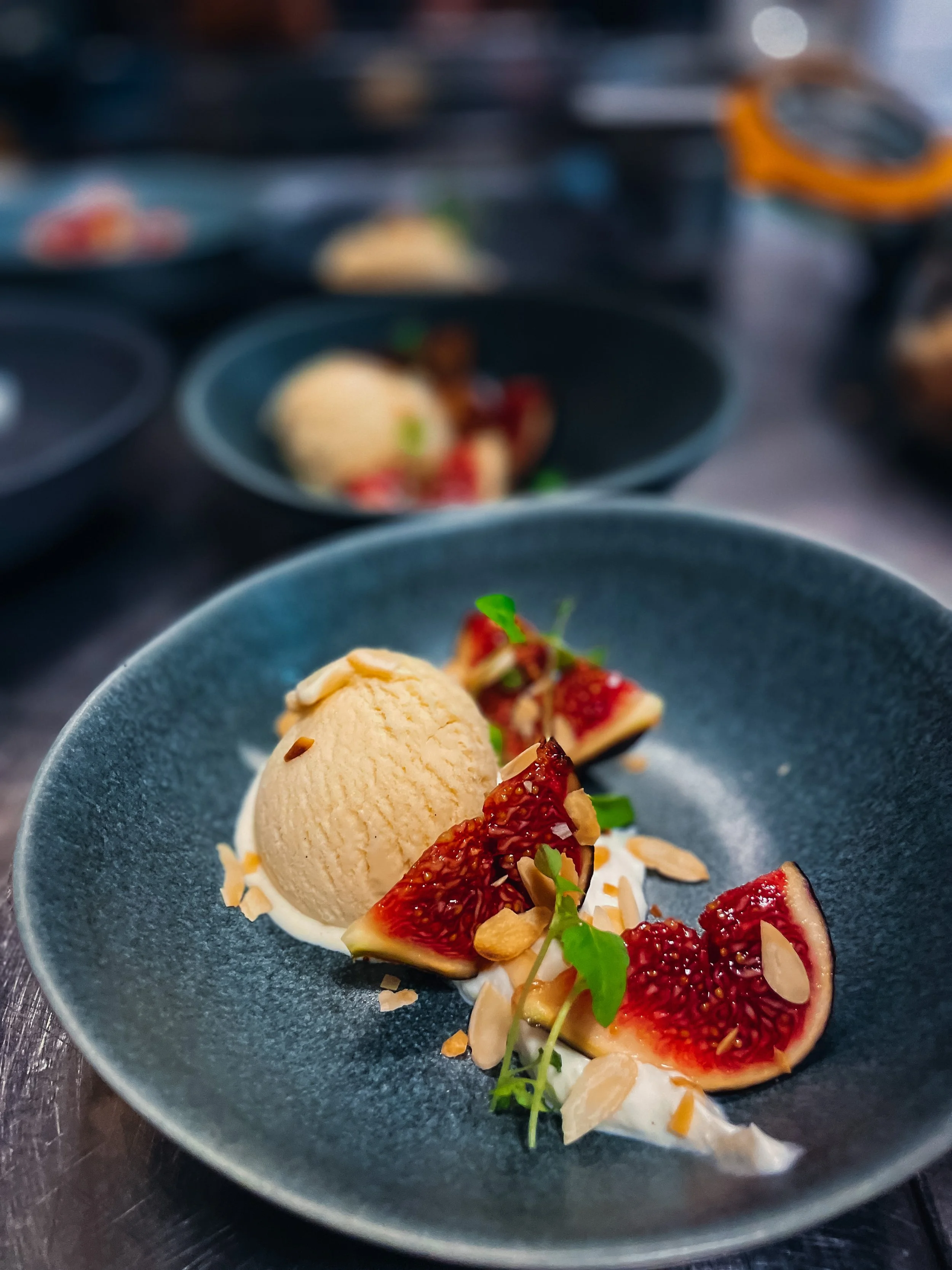 Dessert met vijgen en huisgemaakt ijs — Chef & Chief
