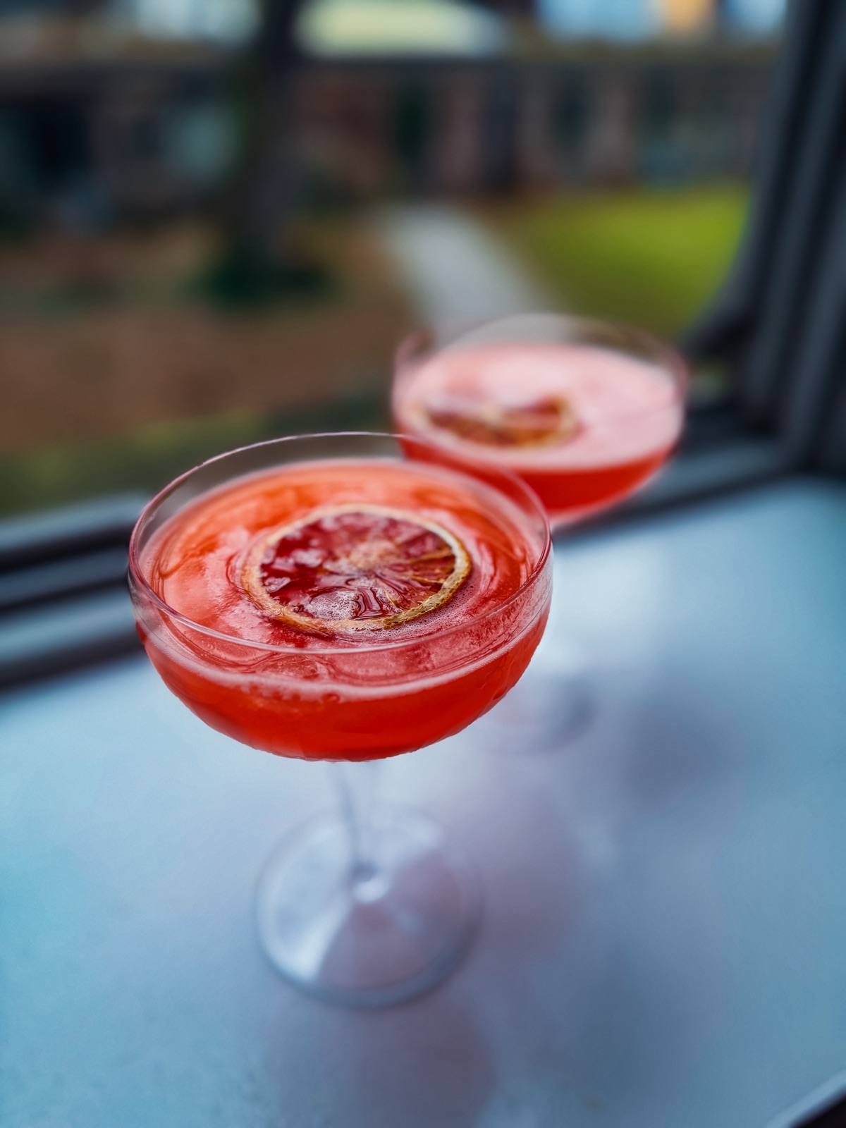 Naked & Famous — mezcal cocktail van Chef & Chief